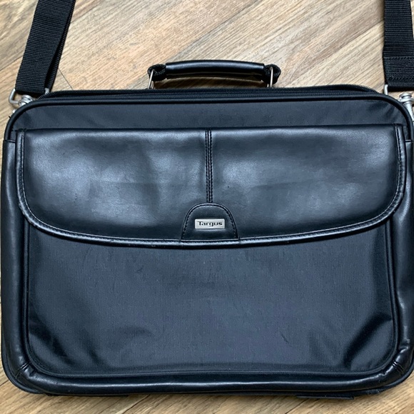 Tarsus Briefcase - Picture 1 of 12
